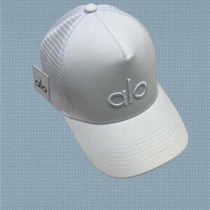ALO Yoga District Trucker Hat